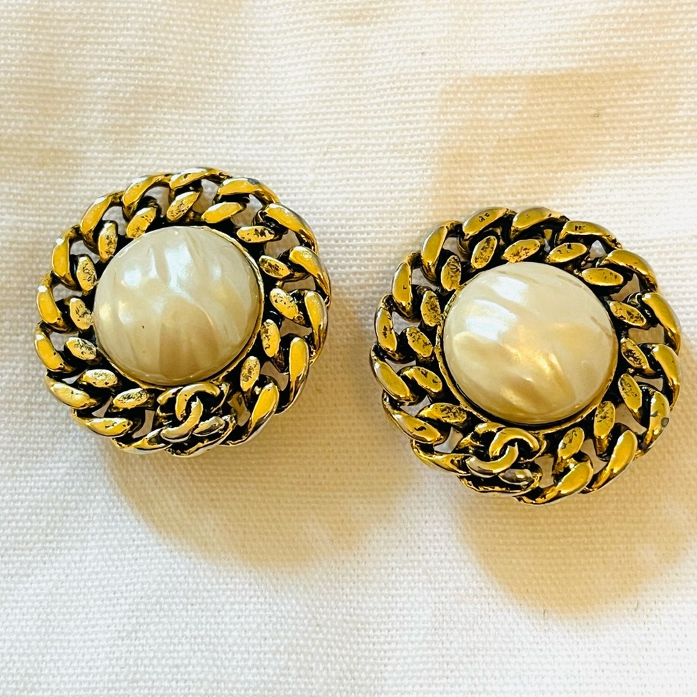 【Chanel】シャネル★earclip★パールイヤークリップ★ゴールド VINTAGE CHANEL Gold-plated faux pearl clip earrings | NET-A